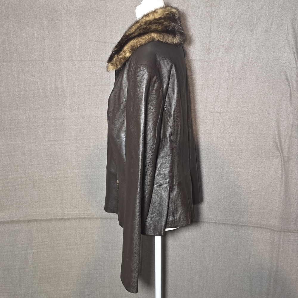 My Weekend Clothes Brown Leather Jacket Removeable Faux Fur Collar Size Large - Picture 7 of 16